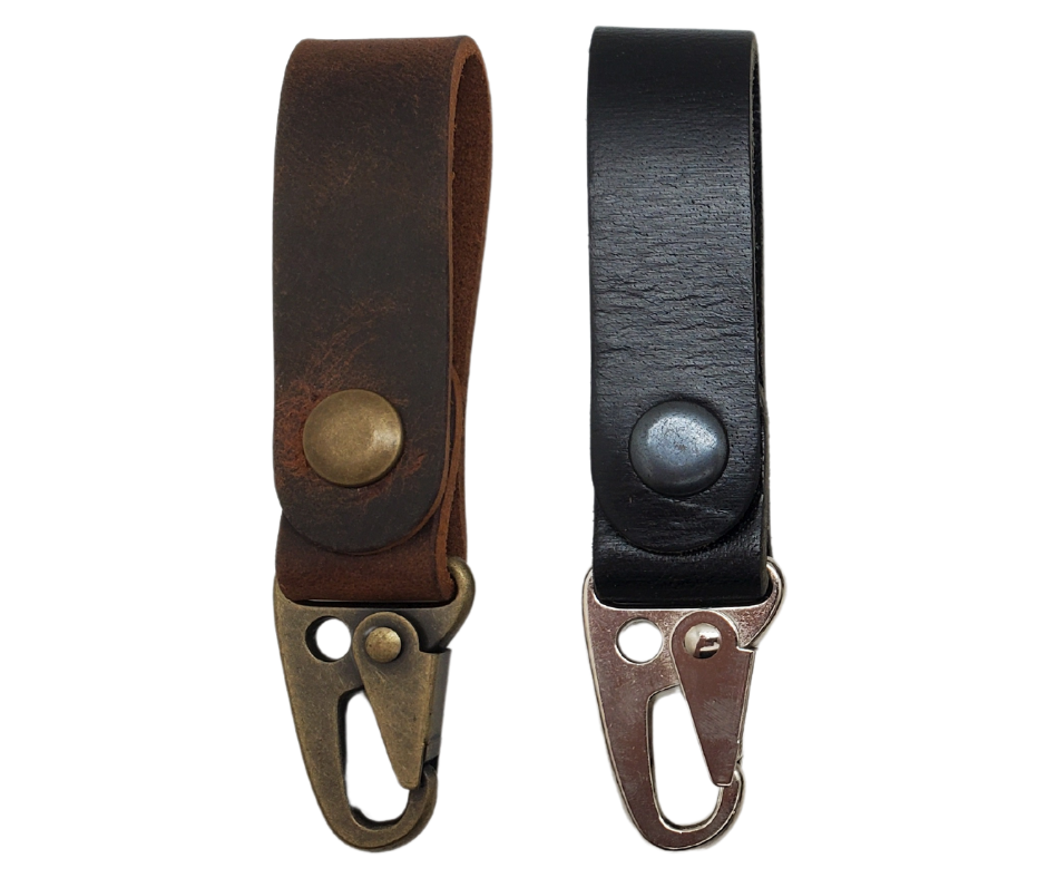 Keep track of your important keys with ease using this leather belt key holder. In today's fast-paced world, it's important to have one less thing to worry about. It can be attached to your belt or bag, making it convenient for your daily routine. Handcrafted in our Smyrna, TN shop, just outside of Nashville, TN.