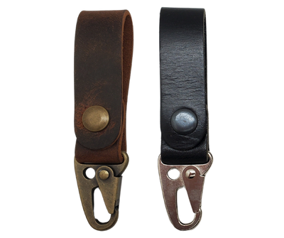 Keep track of your important keys with ease using this leather belt key holder. In today's fast-paced world, it's important to have one less thing to worry about. It can be attached to your belt or bag, making it convenient for your daily routine. Handcrafted in our Smyrna, TN shop, just outside of Nashville, TN.