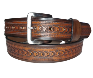 "The East Ridge" handmade all leather belt is made from a single strip of Veg-tan cowhide. The hand finished Veg-tan that is 9-10 oz., or approx. 1/8" thick in 3 color options.  The width is 1 1/2". The antique nickel plated solid brass buckle is snapped in place. This belt is made just outside Nashville in Smyrna, TN. Perfect for casual and dress wear, it can be for personal use or for groomsman gifts or other gifts as well.
