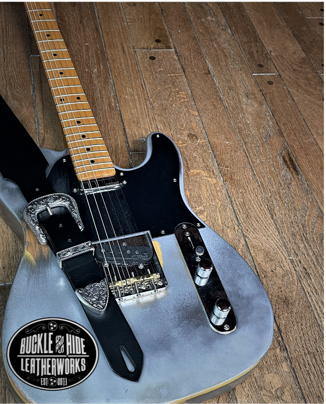 Black paisley guitar strap hotsell