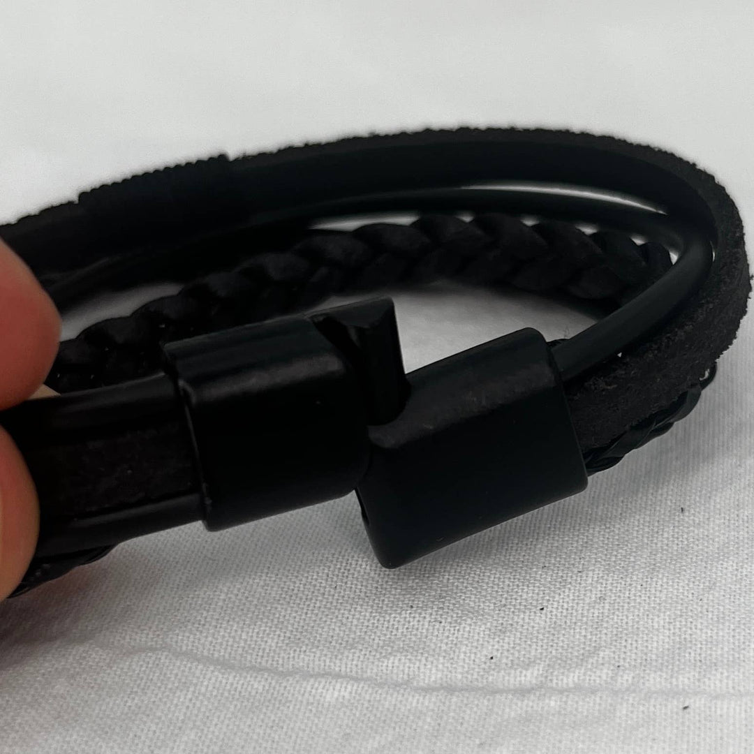 magnetic clasp visual of clasp connection