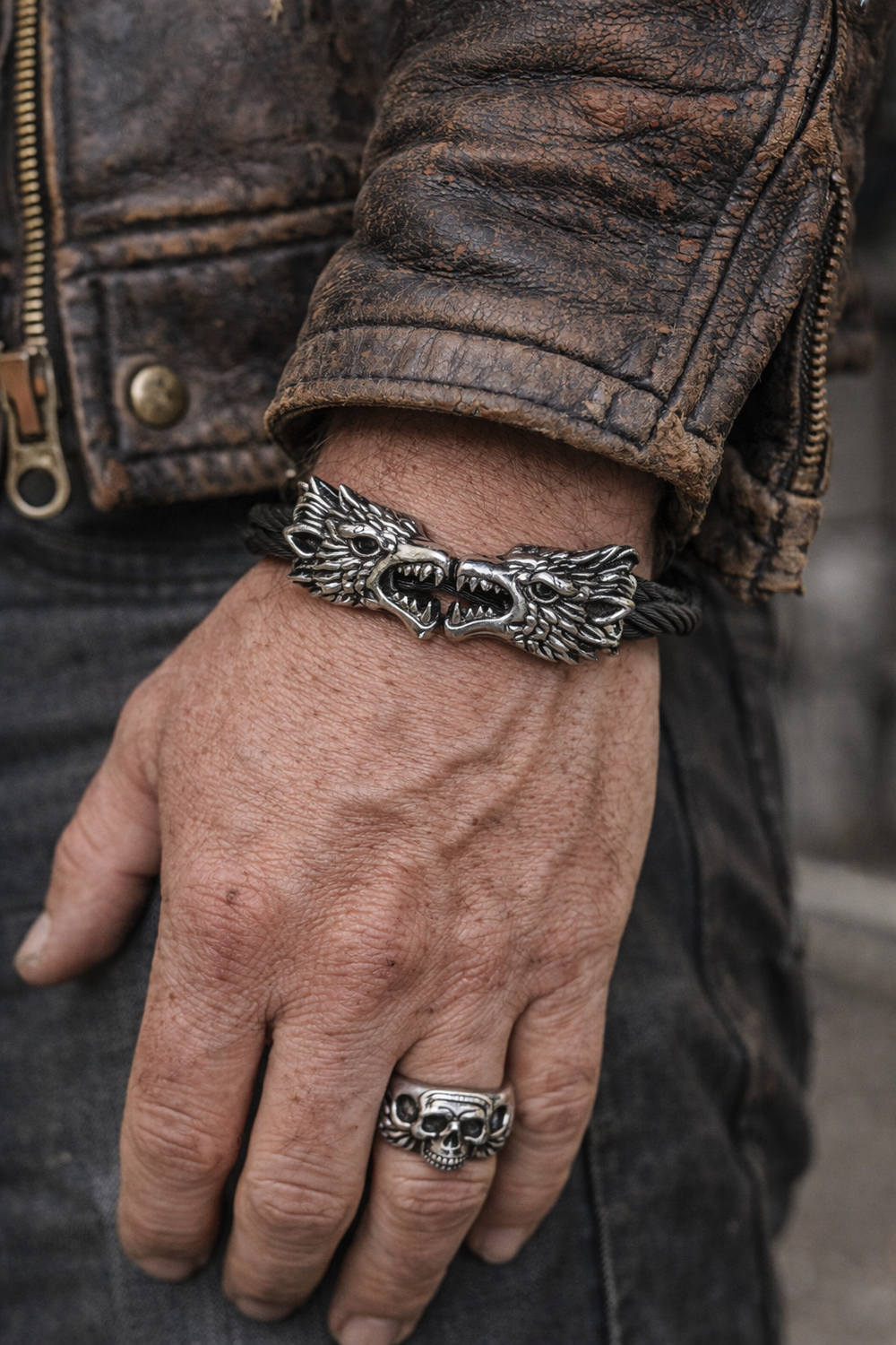 Stainless Steel Wolf head combined with a Black Steel Cable will get you noticed no matter where you are. Durable Stainless Steel last for years. Get yours now at our Smyrna, TN shop not far from Murfreesboro.

Approx. 8" with Wolf heads touching
Adjustable/Flexible cable