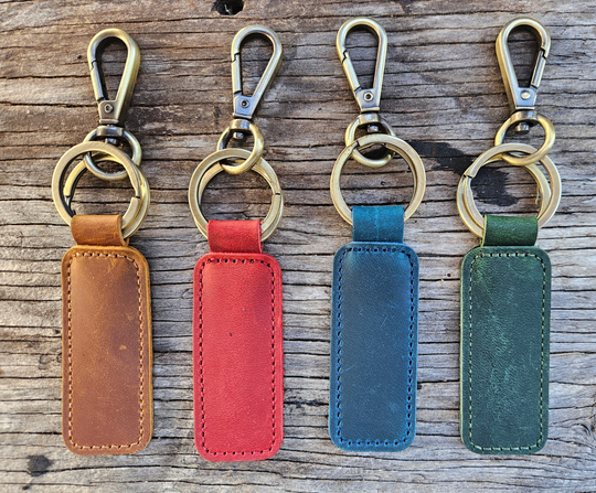 The Axis keychain is made of top-quality leather. A perfect accessory for organizing your car keys, home keys, and office keys, making it an ideal solution for keeping your keys in one place. Part of our new Home accessories at our Smyrna, TN shop.