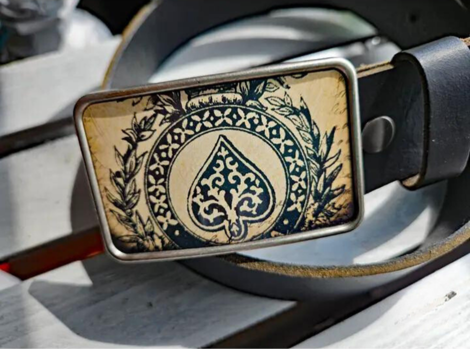 The Vintage Spade is one of most unique belt buckles that are completely metal (image area too) and are made to be durable and lasting! Lots of details in the image and slightly smaller than most of our buckle selection. Available at our Smyrna, TN shop a short ride from downtown Nashville.

Belt Buckle Measures: 3"x2"& Fits any snap belt up to 1 1/2"
Listing is for the belt buckle only and does not include a belt strap.