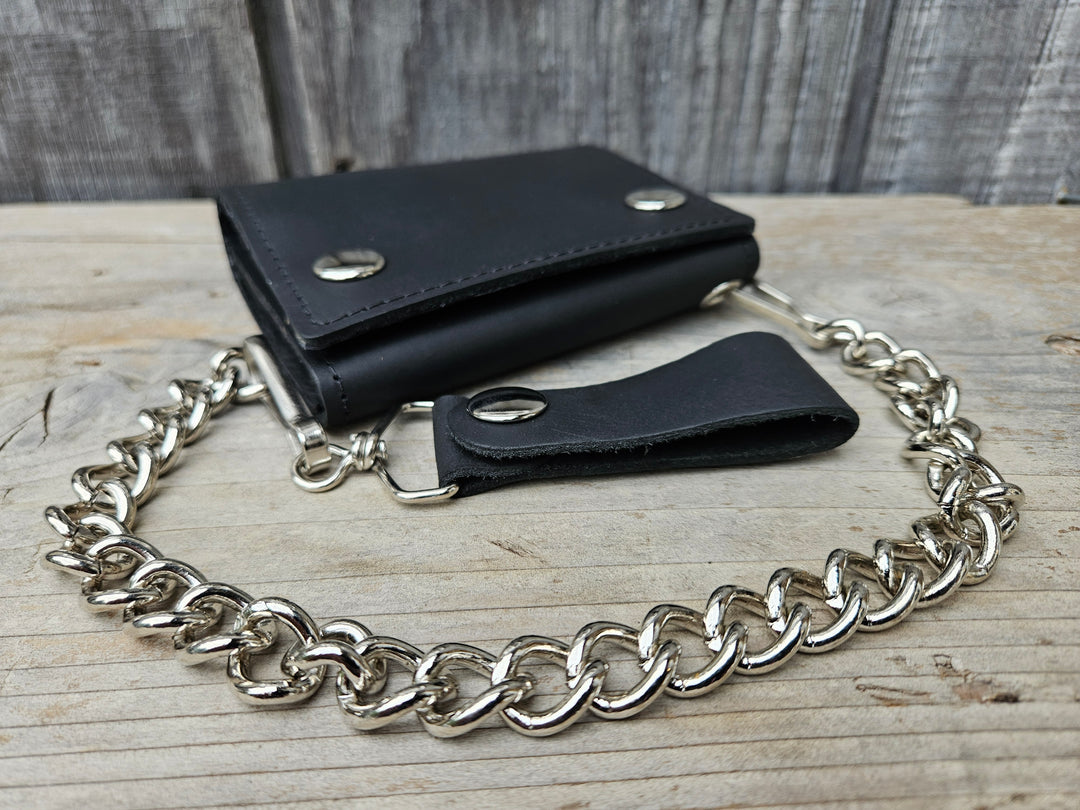 Our Bar Hopper Chain wallet is just the right amount of wallet for your night out riding your bike. It&
