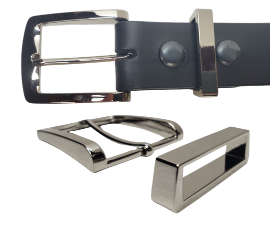 Fits 1 1/2 " width belts a little loose but will fit up 1 5/8" belts

Zinc die cast set, Antiqued silver plate

Sold by set only
Stocked at our Smyrna, TN shop