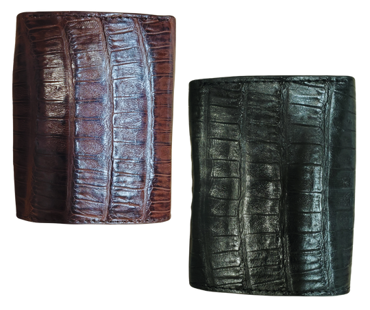 Made from authentic Black or Cigar colored Caiman leather, this bi-fold wallet blends classic western flair with bold luxury. The Stetson name guarantees top-notch craftsmanship and meticulous detail. It offers 6 card slots, 3 hidden pockets underneath, and a spacious cash compartment. Available now at our Smyrna, TN store, just a quick 30-minute drive from downtown Nashville. Proudly made in Mexico.