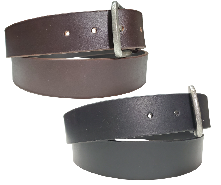 The Associate Leather Belt brings casual cool to your workday wardrobe! This 1 1/2" strip of top grain leather sports a sleek satin finish that&