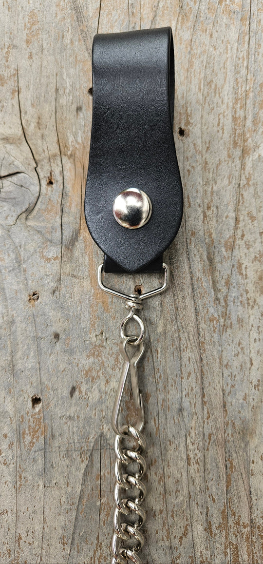 This Vintage style Steel Chain is Simple but Sturdy and will keep your wallet where it needs to be. The Leather loop attaches to your jeans and the split ring attaches to your wallet. Chrome plated. Ride down and get yours in our shop just outside Nashville in Smyrna, TN.

24" Chain Length