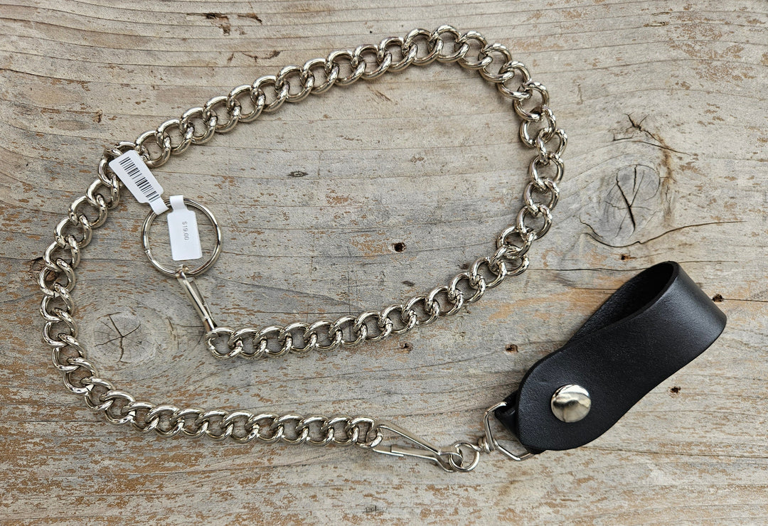 This Vintage style Steel Chain is Simple but Sturdy and will keep your wallet where it needs to be. The Leather loop attaches to your jeans and the split ring attaches to your wallet. Chrome plated. Ride down and get yours in our shop just outside Nashville in Smyrna, TN.

24" Chain Length