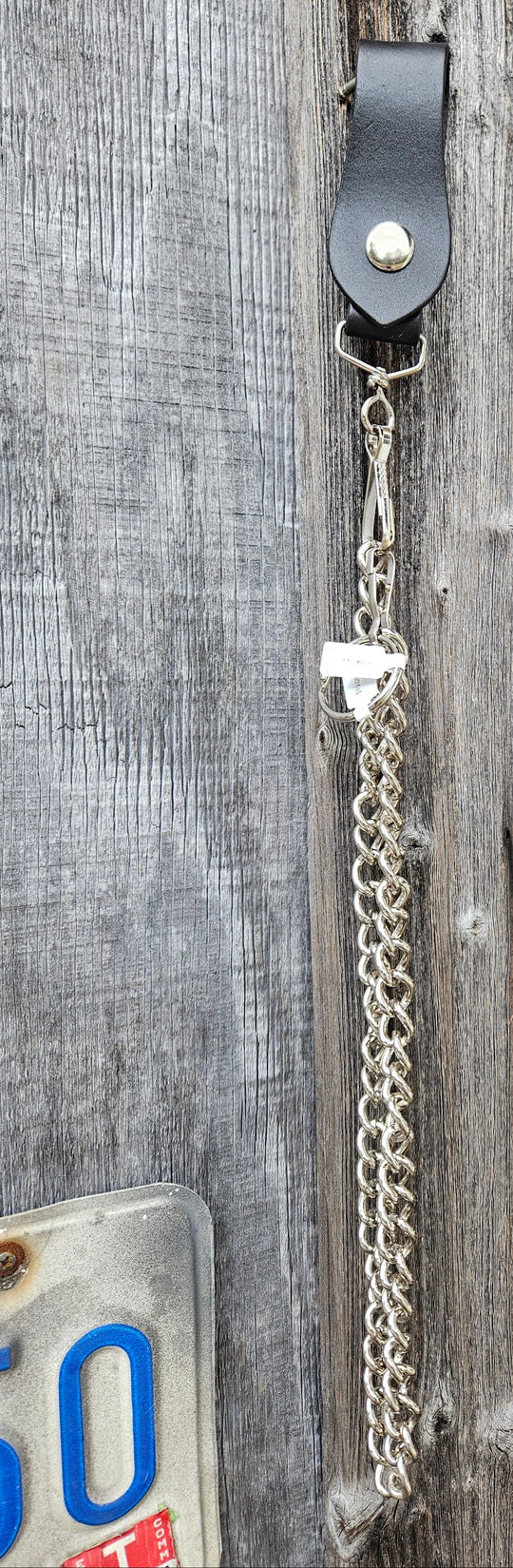 This Vintage style Steel Chain is Simple but Sturdy and will keep your wallet where it needs to be. The Leather loop attaches to your jeans and the split ring attaches to your wallet. Chrome plated. Ride down and get yours in our shop just outside Nashville in Smyrna, TN.

24" Chain Length