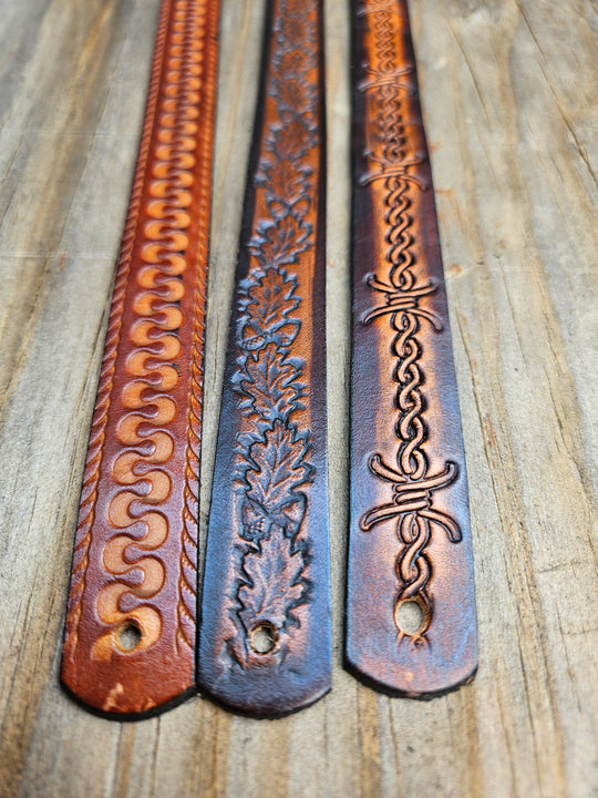 Classic Western Styled, embossed pattern leather hatbands that are 3/4" wide fitting up to size 7 1/2 hat. Fit&