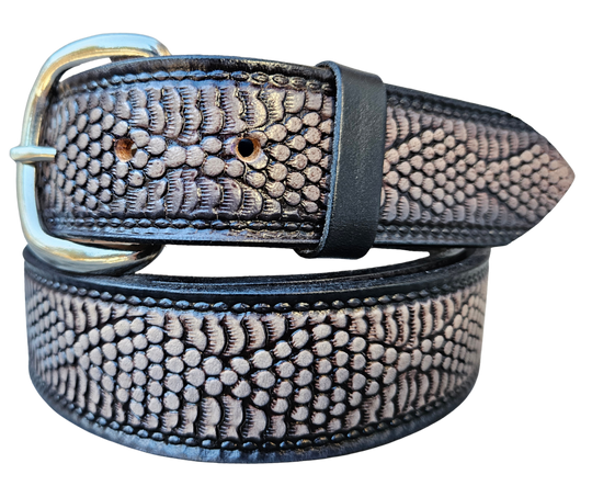 This all leather belt features a Diamondback Rattlesnake pattern in an antiqued finish with a 1 1/2" width. It is crafted from full grain veg-tanned cowhide, with smooth burnished painted edges and a nickel-plated buckle. The buckle can be easily interchanged as well. This product is in stock at our Smyrna, TN shop.