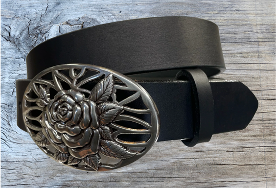 A Filigreed Rose design in Antique Nickel that looks great on plain 1 1/2" Black or Brown belt. Choose ONE belt strip color! A easy to wear oval shape that&