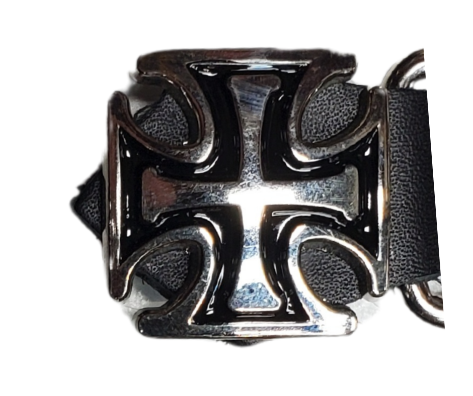 Vest Chains...a great accessory for your vest. Sure they look great but they offer some great options for your riding. In our experience most folks will use at least 2 but some will go with more, it's your choice. These options are the basic chrome plated double chain with leather ends (with exception of Single Chain). The average length is approx. 4"- 4 1/2" long. Snaps are attached with a leather folded part. Please note the ladies vests snap opposite side to the men. Each Sold Individually. 