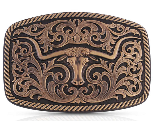 Texas Longhorn steer with a notched horn design. Accompanying the center longhorn figure is stunning flowing filigree and a twist steer with a notched horn design. Accompanying the center longhorn figure is stunning flowing filigree and a twisted rope edge. The Vintage Bronze Texas Longhorn Buckle is hand polished for a unique look and celebrates the Texas spirit and pride. It&