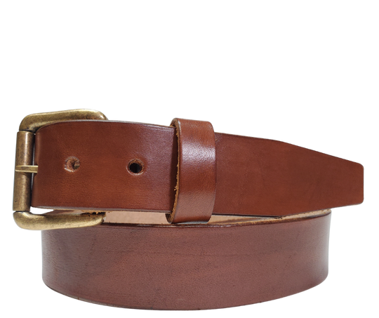 Medium Brown
Great for The Office! This real Veg-Tan leather belt starts with a hand dyed 9-10oz (1/8"ish) leather belt strip. Comes with your choice of Antique Nickle or Brass colored buckle that is snapped in for easy removal. It is handmade in our Smyrna, TN shop, which is located just outside of Nashville.