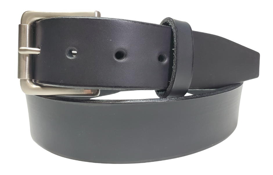 Black
Great for The Office! This real Veg-Tan leather belt starts with a hand dyed 9-10oz (1/8"ish) leather belt strip. Comes in 2 widths and your choice of Antique Nickle or Brass colored buckle that is snapped in for easy removal. It is handmade in our Smyrna, TN shop, which is located just outside of Nashville.
