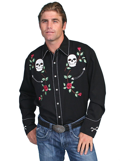 Front view - Western shirts with Skulls & Roses never go out of style! Inspired by classic cowboy movies, these timeless designs are favorites of today’s country stars and rock icons alike. Pair them with your favorite ripped jeans for a casual vibe or dress them up with sharp jeans for a night out. Just arrived at our Smyrna, TN shop, just a stone’s throw from Music Row in downtown Nashville!