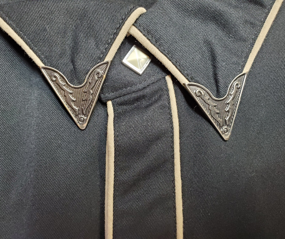 Close up of metal tips on collar - Western Shirts with Diamond Embroidery shirts never go out of style! Inspired by classic cowboy movies, these timeless designs are favorites of today’s country stars and rock icons alike. Pair them with your favorite ripped jeans for a casual vibe or dress them up with sharp jeans for a night out. Just arrived at our Smyrna, TN shop, just a stone’s throw from Music Row in downtown Nashville!