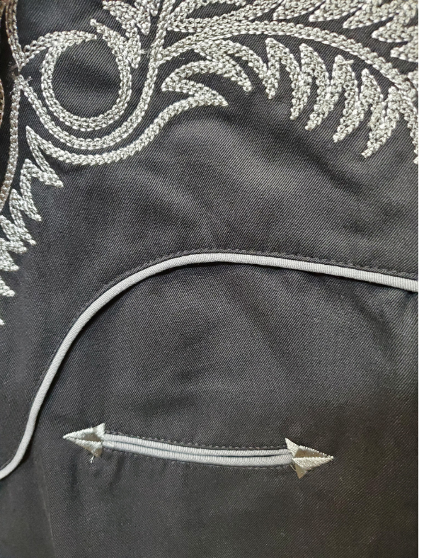 Close up - Classic Boot Stitch Western shirts never go out of style! Inspired by classic cowboy movies, these timeless designs are favorites of today’s country stars and rock icons alike. Pair them with your favorite ripped jeans for a casual vibe or dress them up with sharp jeans for a night out. Just arrived at our Smyrna, TN shop, just a stone’s throw from Music Row in downtown Nashville!