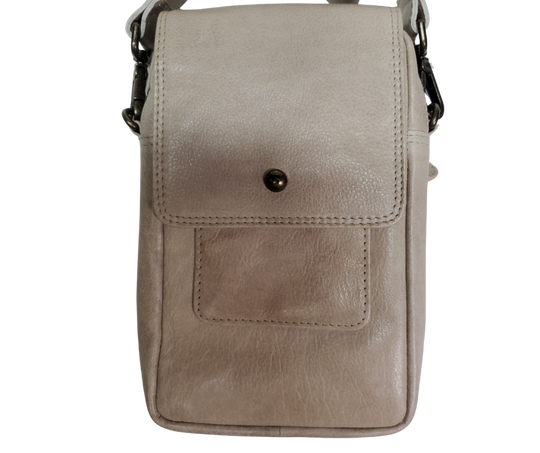 The Jackie Crossbody Purse is the perfect companion for carrying just the essentials - phone, driver's license, and debit card. With an adjustable strap, 2 external zippered pockets, and inner card slots, this bag is both functional and convenient. Available now at our store in Smyrna, TN! Choose from 3 colors.