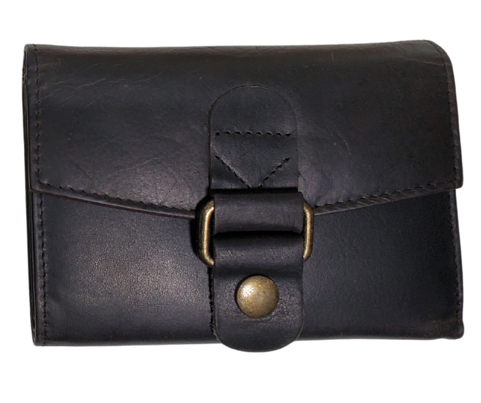 If you're looking for a wallet that fits your needs perfectly, the Olivia might be the one. It's the right size with 5 slots for cards, an I.D. pocket, and 2 additional slots. Plus, it even has a snap strap for added convenience. Perfect for smaller handbags and available in 5 colors. Visit our Smyrna, TN store for a test drive - just a short rideshare away from Franklin!