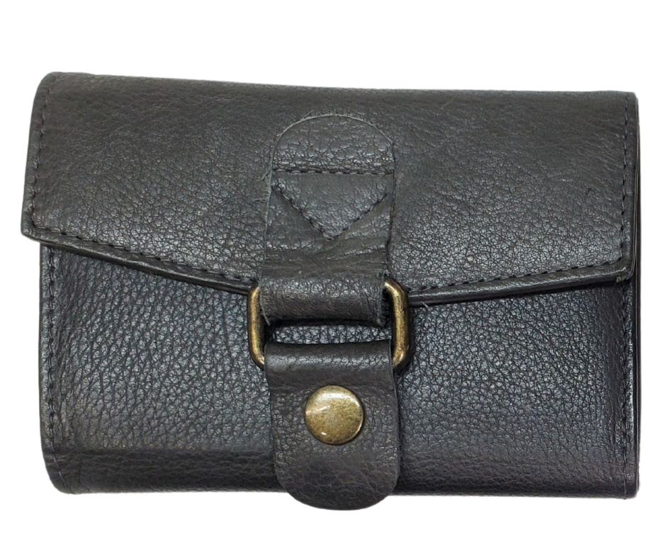 If you're looking for a wallet that fits your needs perfectly, the Olivia might be the one. It's the right size with 5 slots for cards, an I.D. pocket, and 2 additional slots. Plus, it even has a snap strap for added convenience. Perfect for smaller handbags and available in 5 colors. Visit our Smyrna, TN store for a test drive - just a short rideshare away from Franklin!