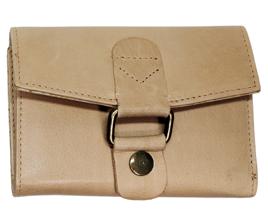 If you're looking for a wallet that fits your needs perfectly, the Olivia might be the one. It's the right size with 5 slots for cards, an I.D. pocket, and 2 additional slots. Plus, it even has a snap strap for added convenience. Perfect for smaller handbags and available in 5 colors. Visit our Smyrna, TN store for a test drive - just a short rideshare away from Franklin!