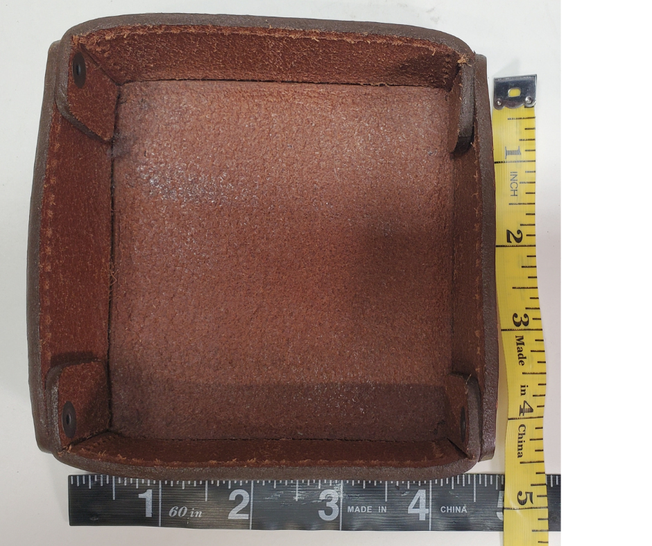 Full 1/8" thick Rectangle Leather Valet tray made in our Smyrna, TN shop. These are our most basic version that we are CLOSING OUT. Very limited stock available. There WILL be some variation from pics in colors. These were Samples and Store Displays. THESE DO NOT COLLASPE like our other valets.
