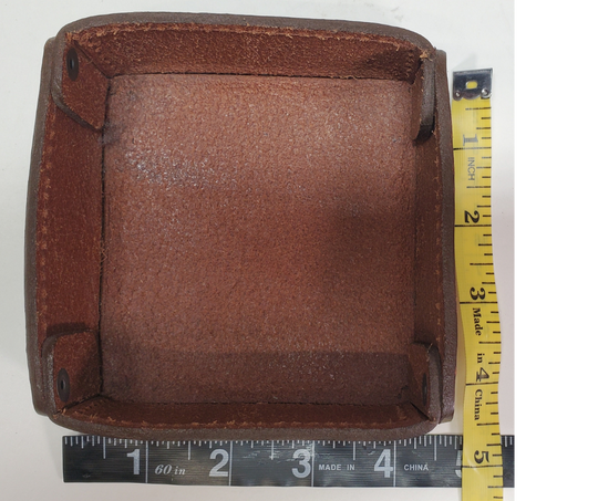 Full 1/8" thick Rectangle Leather Valet tray made in our Smyrna, TN shop. These are our most basic version that we are CLOSING OUT. Very limited stock available. There WILL be some variation from pics in colors. These were Samples and Store Displays. THESE DO NOT COLLASPE like our other valets.
