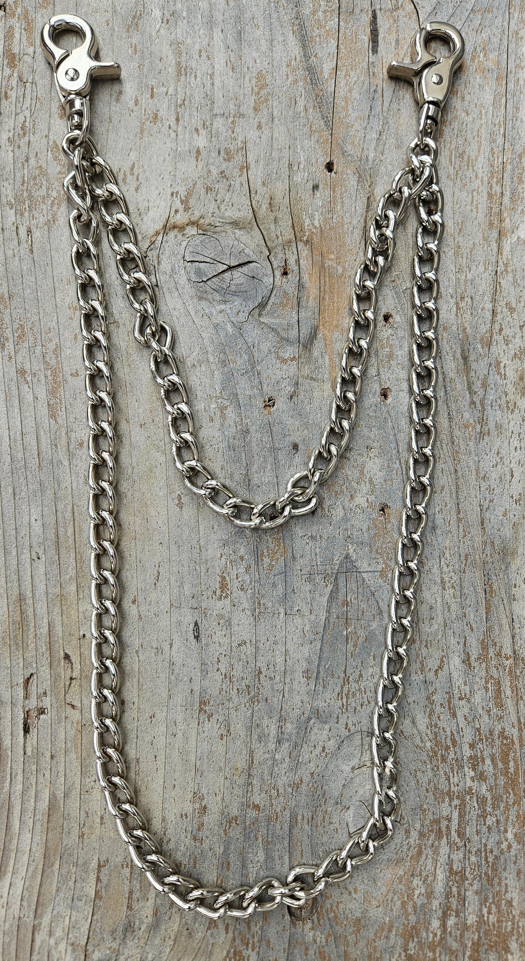 Feel like a Rock Star this weekend when you add this Chain to your ripped jeans and your best shirt! Add it to your existing chain on your wallet to really Rock out like Jason Aldean! This is more of a decorative chain as a addition to what you may already have. Ride down and get yours in our shop just outside Nashville in Smyrna, TN.