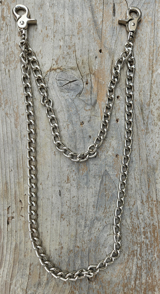 Feel like a Rock Star this weekend when you add this Chain to your ripped jeans and your best shirt! Add it to your existing chain on your wallet to really Rock out like Jason Aldean! This is more of a decorative chain as a addition to what you may already have. Ride down and get yours in our shop just outside Nashville in Smyrna, TN.