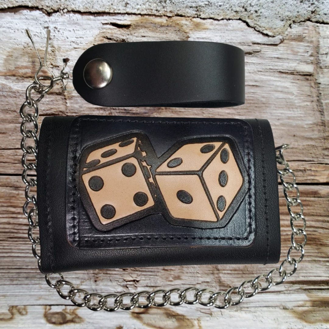 Take a chance and Roll the Dice with our all leather Tri-fold Chain Wallet. 1 Cash Slot for all your important stash, 3 card slots and 1 underneath the middle slot. It&