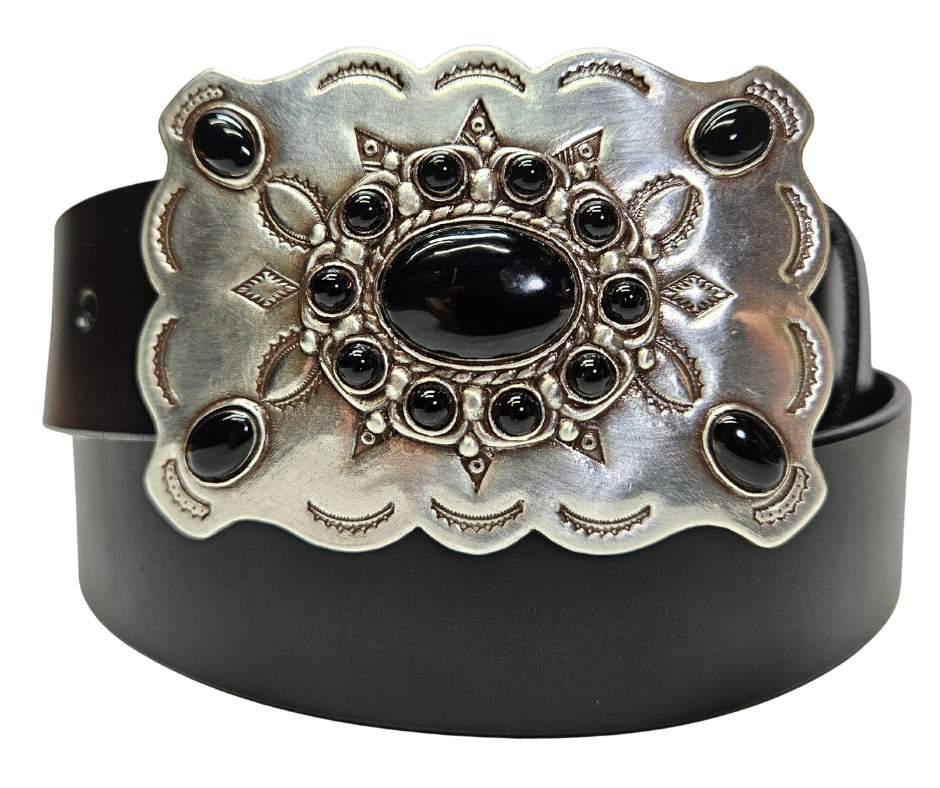 The Sedona Mesa Belt Buckle Set brings to minds eye the Mesa's of the Southwest. The desert landscapes and Timeless style. Antique silver color and ornate designs with Black stone accents. Choose a Black or Distressed solid leather belt. Not too big or small but just right for size. We stock them at our Smyrna, TN shop not far from Franklin.

Buckle Material: Zinc.
Buckle Size Approx: 3-1/4" x 2-1/8".
Fits 1-1/2"(38mm) wide belt strap.