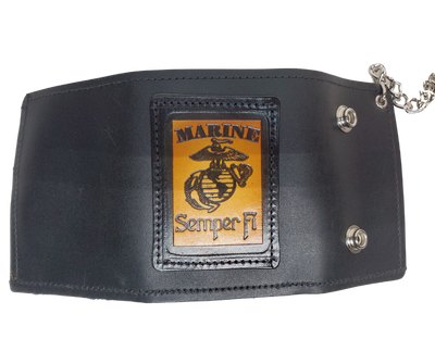 Oorah! USMC Licensed Basic Black all leather Tri-fold Chain Wallet.  1 Cash Slot for all your important stash, 3 card slots and 1 underneath the middle slot. It's USA made and Buckle and Hide approved. Approx. 3"x 4" folded. 2 snap closure. Complete with an 12" chrome plated chain including leather belt loop. Available in our Smyrna, TN shop a short drive from downtown Nashville. Like most wallets over stuffing will limit the time of use. Colors may vary from picture. 