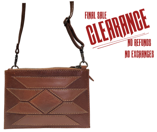 Southwest Crossbody style bag.
2 zippered main pockets
3 card slots in each zippered pocket
7.5x2x5.5&nbsp;
Imported
