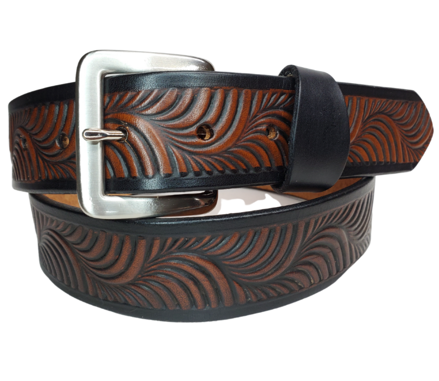 Named after it's swirly pattern it's crafted from full grain American vegetable tanned cowhide, this 1 1/2" belt boasts an antique nickle plated solid brass buckle and smooth, burnished painted edges. Name customization is available with a maximum of 10 letters. The buckle snaps in place for effortless changing if desired. Produced in our Smyrna, TN, USA shop. 