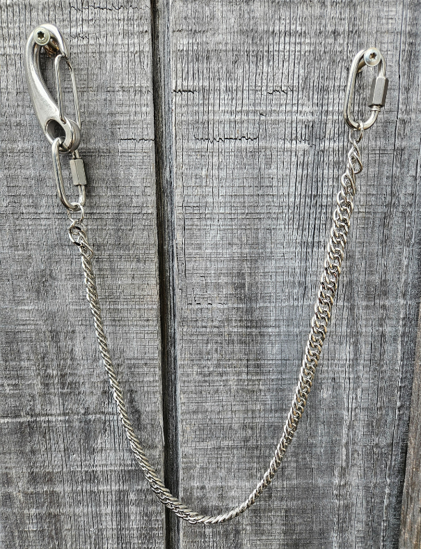 The Long Haul Wallet Chain attaches to your wallet to your jeans with a strong Stainless Steel chain. This chain is approx. 3/8" flat Cuban style link and and about 26" in length with sturdy claw and ends oval ends that loosen for easy attachment.