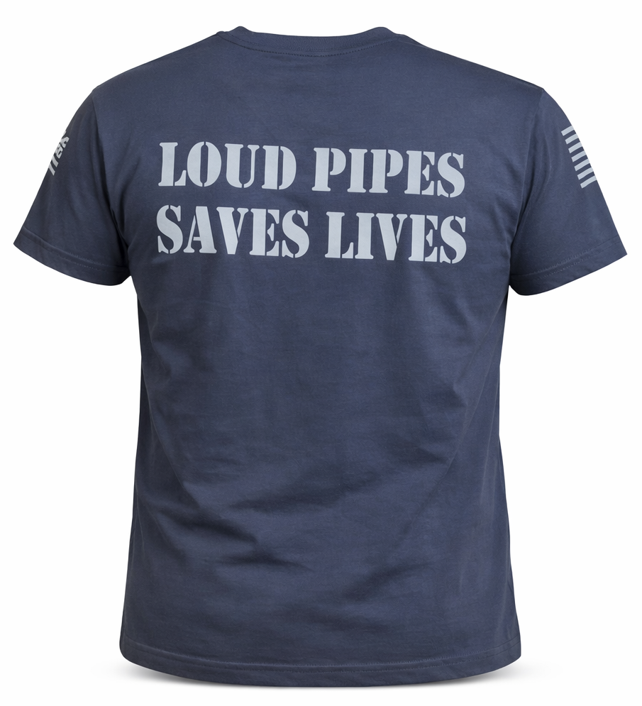 Make a statement with the REFLECTIVE design on our Loud Pipes Saves Lives short sleeve tee. Crafted from soft, lightweight cotton, it features bold "Loud Pipes Save Lives" graphics on the back, a smaller version on the chest, a USA flag on the right sleeve, and the Derringer logo on the left. Now stocked in our Smyrna, TN shop, just a short ride from Bumpus HD in Murfreesboro. Sizes M-3X.