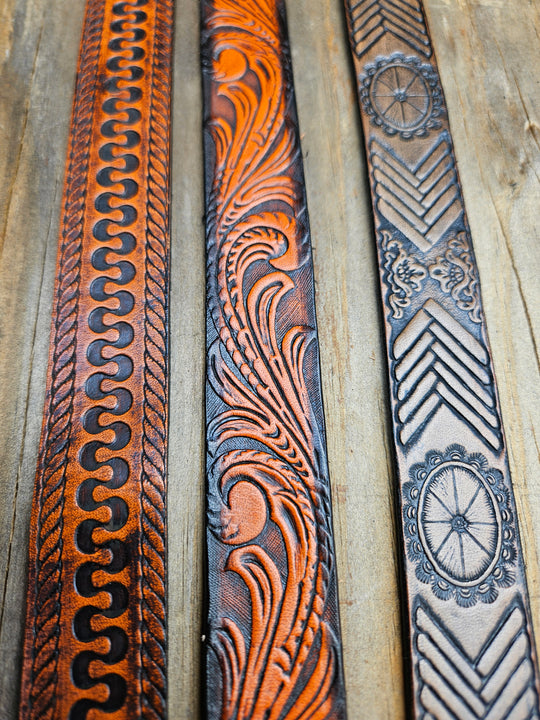 Classic Western Styled, embossed pattern leather hatbands that are 1" wide fitting up to size 7 1/2 hat. Fit&