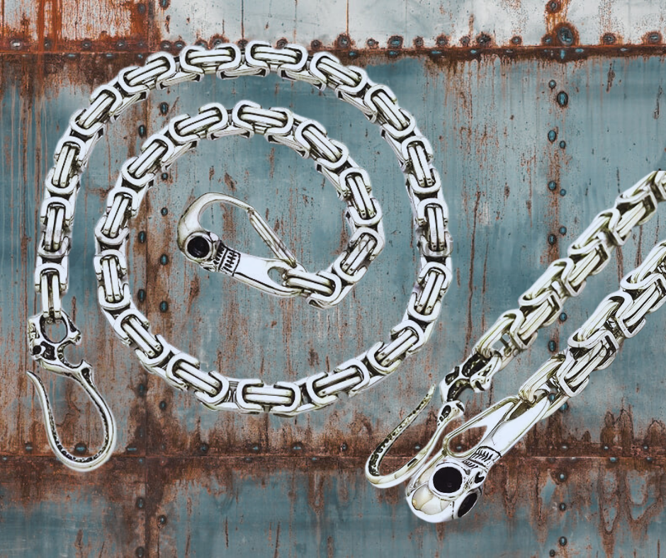 This Captain Hook Stainless Steel Wallet Chain with it's Skull Hook doesn't allow Posers on your watch. You live this every day so you need a Sturdy Stainless Steel Skull Hook and spring Skull holds up under the the stress you put on it daily. This won't chip or peel off, or look like cheap pot metal in a few weeks of what you put it through.&nbsp;&nbsp;Get it right here online or in our shop just outside Nashville in Smyrna, TN.  26" Length, Approx. 3/8" square dia.