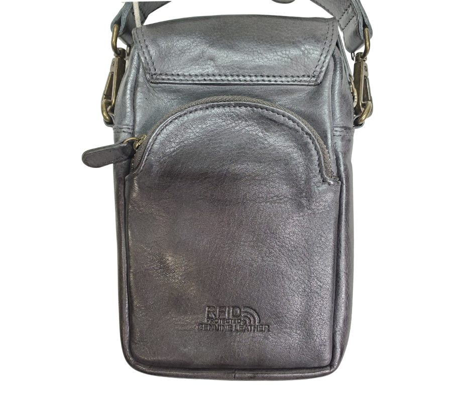 The Jackie Crossbody Purse is the perfect companion for carrying just the essentials - phone, driver's license, and debit card. With an adjustable strap, 2 external zippered pockets, and inner card slots, this bag is both functional and convenient. Available now at our store in Smyrna, TN! Choose from 3 colors.