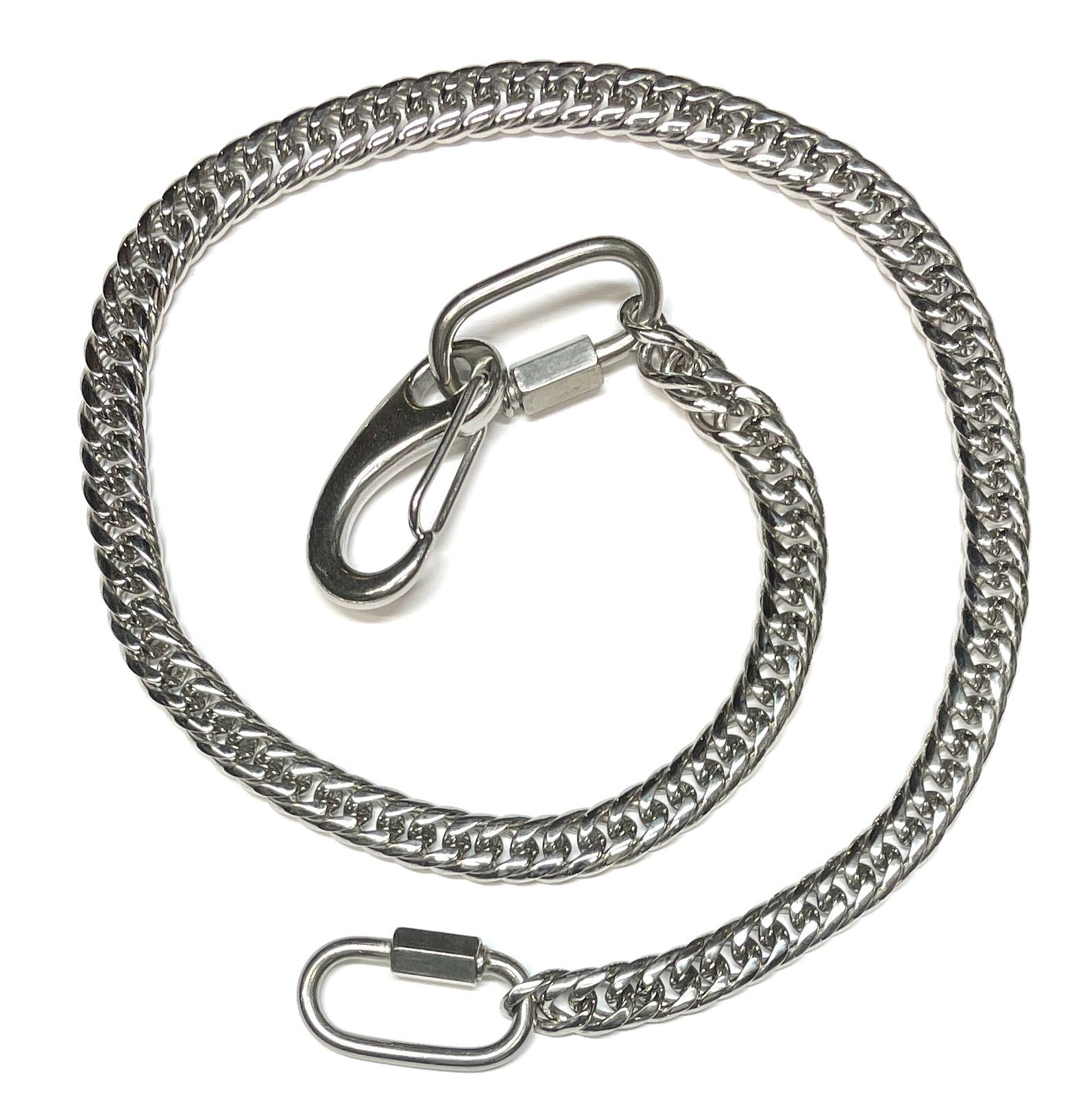 Our Locked-In Stainless Steel Wallet chain says you like items that are built to last. This Stainless Steel Chain is Simple but Sturdy and will keep your wallet where it needs to be. The sturdy halter snap hook attaches to your jeans and the locking carabiner securely attaches to your wallet. Stainless Steel will not chip or peel like like normal chains. Ride down and get yours in our shop just outside Nashville in Smyrna, TN.&nbsp;

27 1/2" Total Length
Solid Stainless Steel
Weight 7oz.