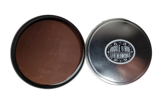 Made in our shop in Smyrna, TN just outside Nashville TN. Real cowhide approx. 3/16"thick in a 3 5/8" diameter coaster. 10 coasters in a tin case. Great for groomsmen gifts, Weddings, Events and more. Contact us for bulk purchases of 50 or 500...   