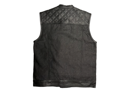 The Club Diamond premium black leather/denim club style vest with Black DIAMOND STITCHING front and back Leather shoulder panels. The lining is Black and White paisley pattern with a black denim lower half. It has a tab style collar, front snap/zippered closure. It has inside conceal carry pockets, front chest pockets and lower front side pockets. Available in our Smyrna, TN shop just outside of Nashville. Sizes available from small to 6x.