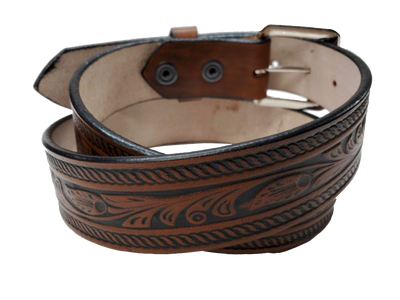 Be the star of the show with our "High Noon" Western Name Veg tan Leather Belt! Made with Veg tan cowhide in our Smyrna TN  shop just 20 miles outside of Nashville. It's designed for comfort and durability. Add a personalized name and change the buckle any time, all in 1 1/2" width of classic western style! Saddle up and get yours today!