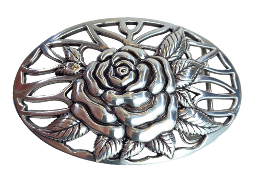 A Filigreed Rose design in Antique Nickel that looks great on plain 1 1/2" Black or Brown belt. A easy to wear oval shape that&